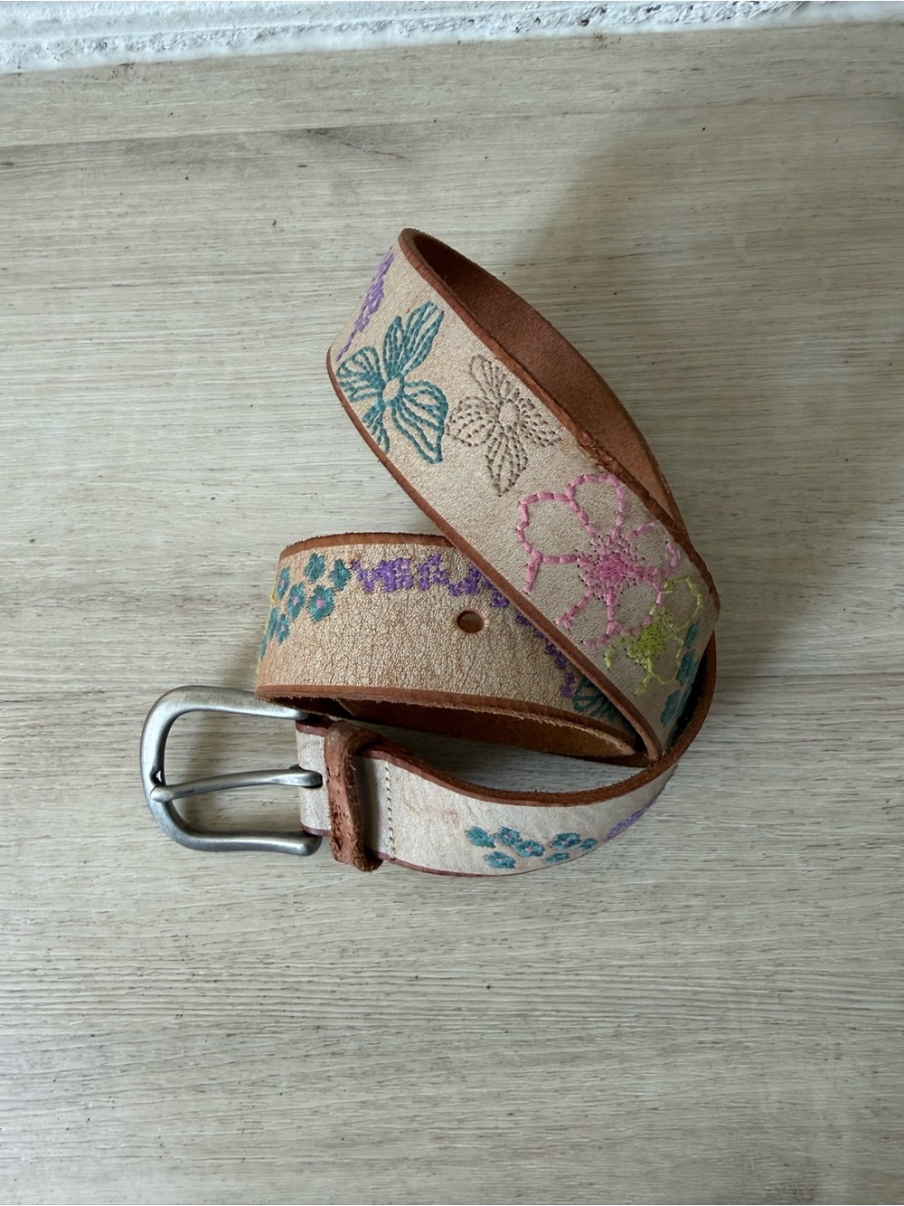 Y2K fossil embroidered leather belt floral flowers size S